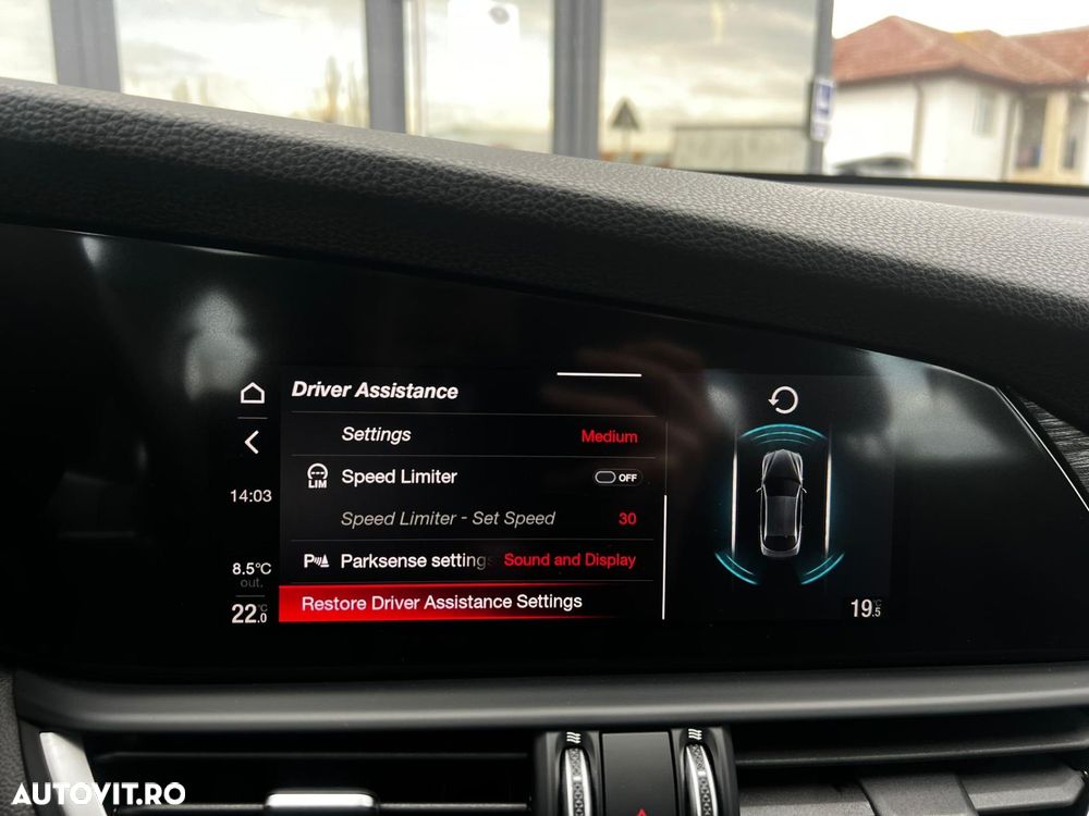 Alfa Romeo Giulia - 25