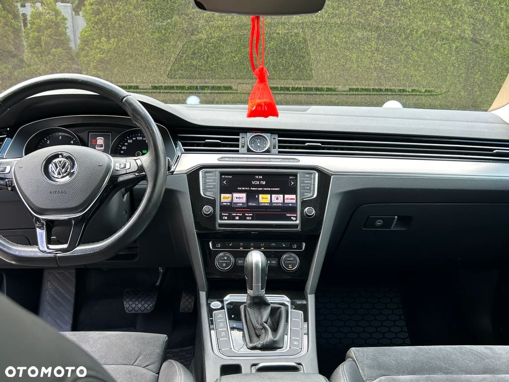 Volkswagen Passat 2.0 TDI BMT Highline DSG - 16
