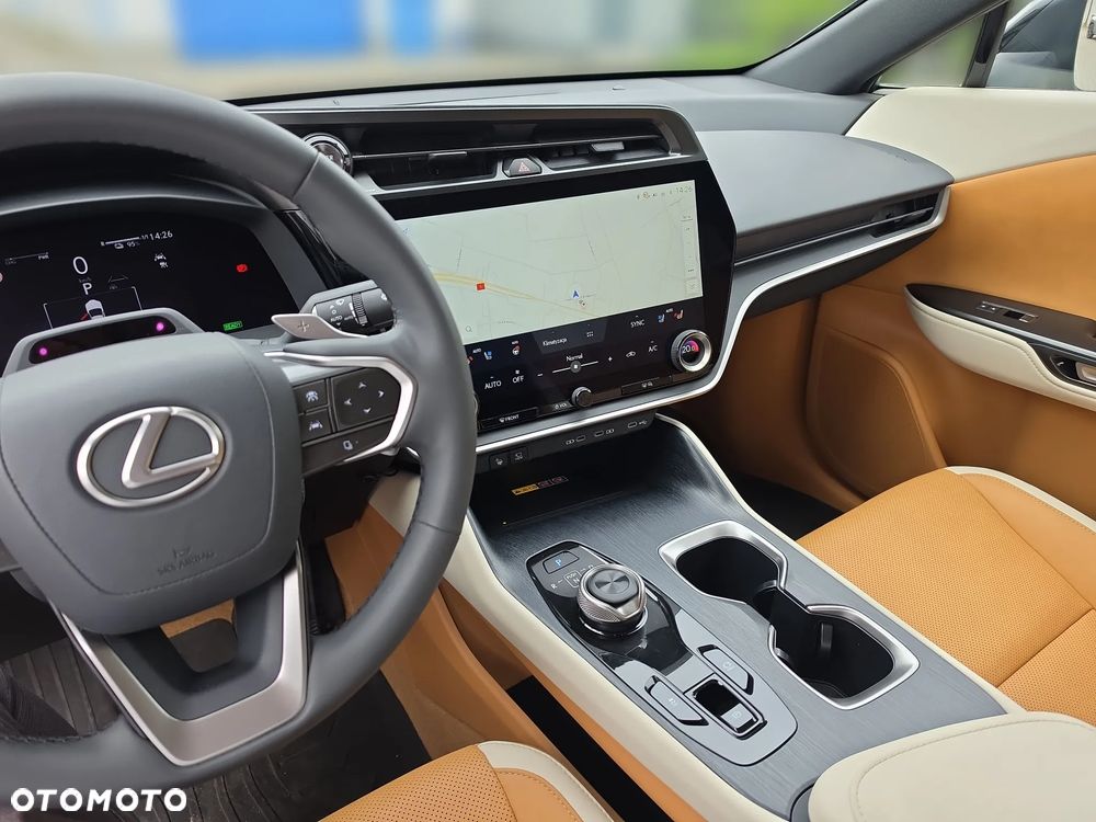 Lexus RZ - 28