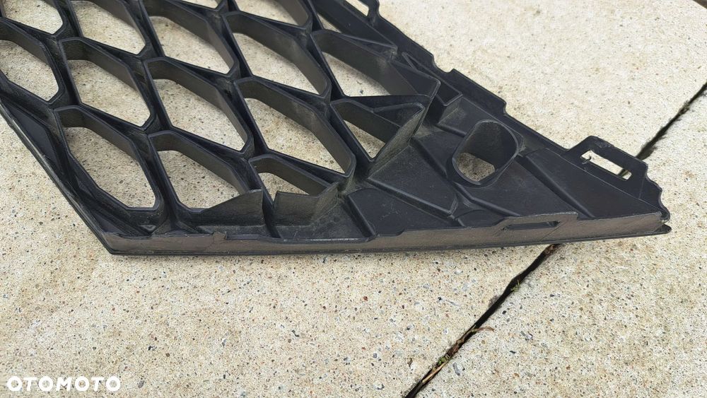 Seat Leon Cupra (5F) Atrapa chłodnicy Grill 5F0853667B - 3