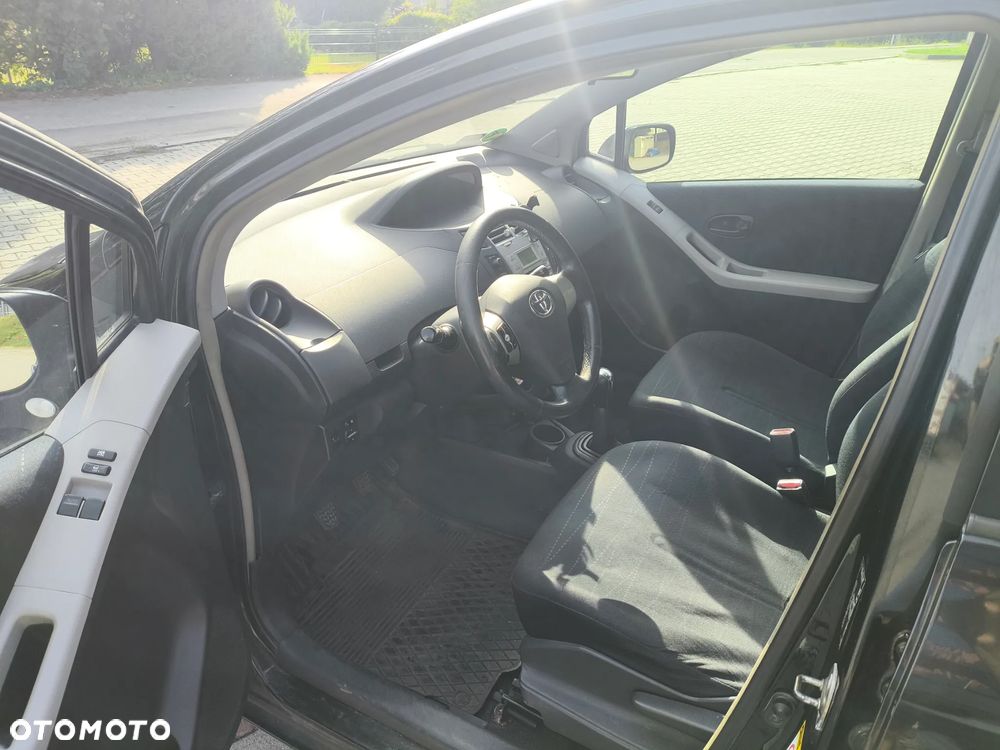 Toyota Yaris 1.3 Luna A/C - 7