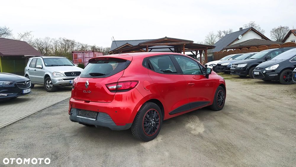 Renault Clio 1.2 16V 75 Life - 5