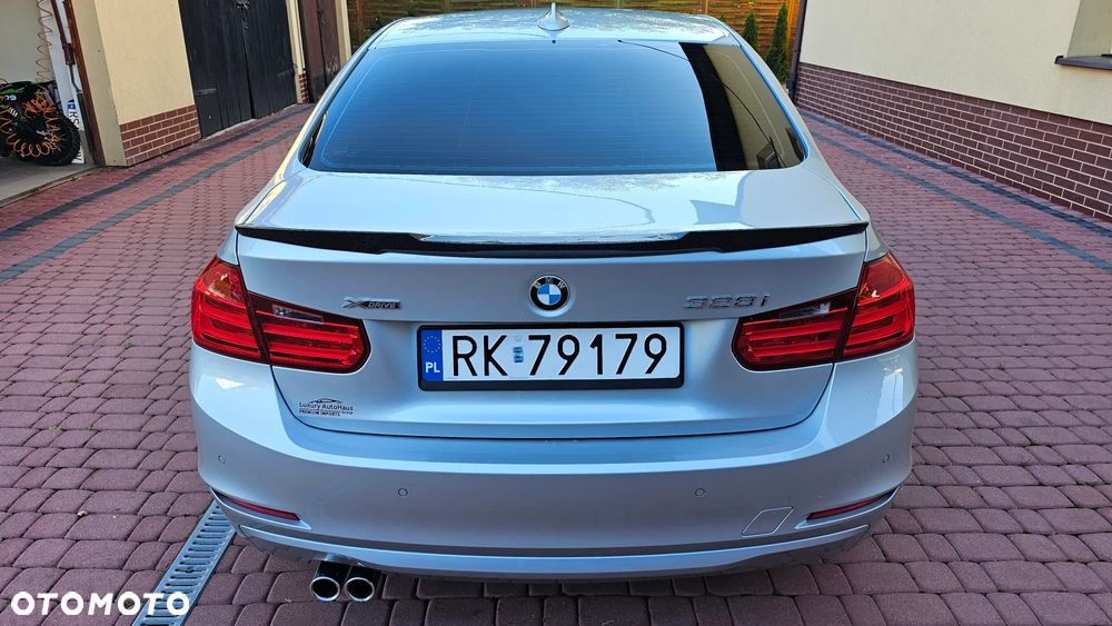 BMW Seria 3 328i xDrive Sport-Aut Sport Line - 23