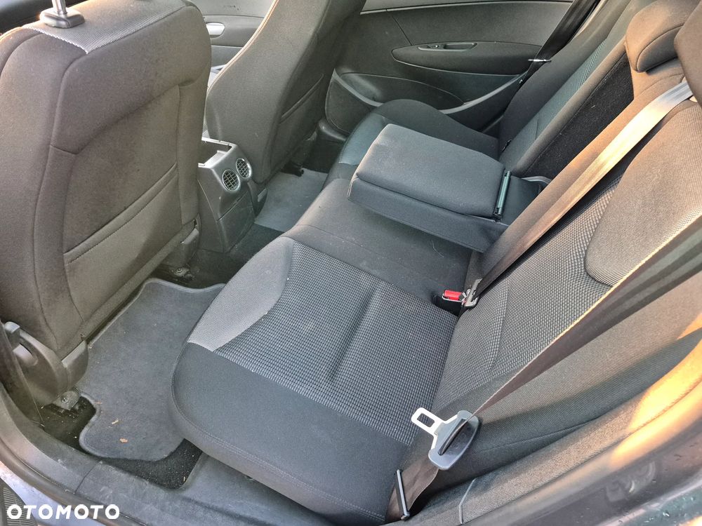 Peugeot 308 HDi FAP 150 Active - 16