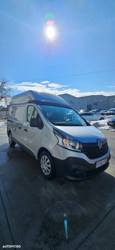 Renault TRAFIC - 4