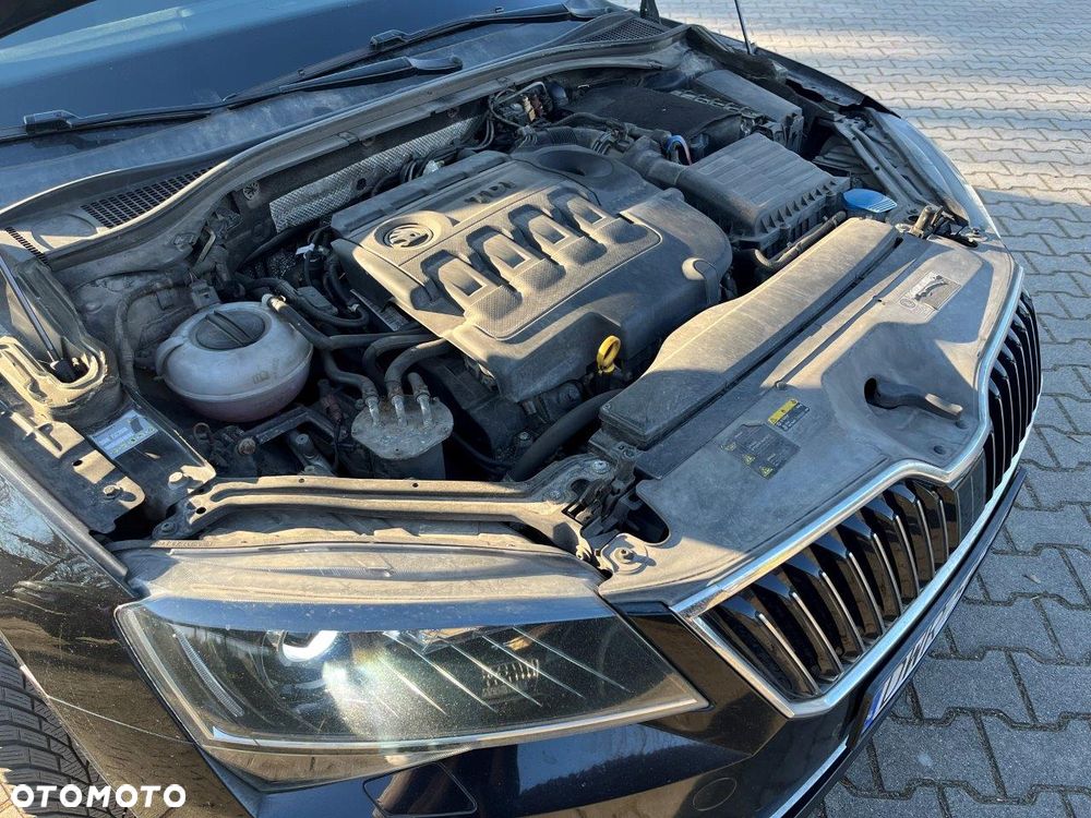 Skoda Superb 2.0 TDI Ambition DSG - 13