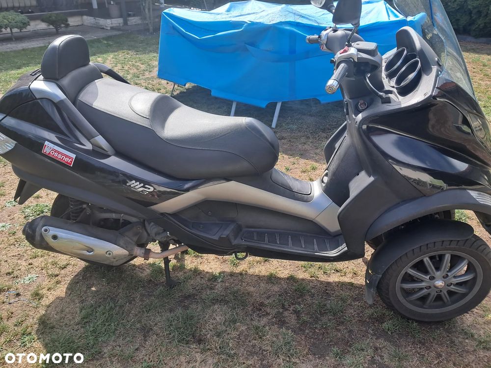 Piaggio MP-3 - 3