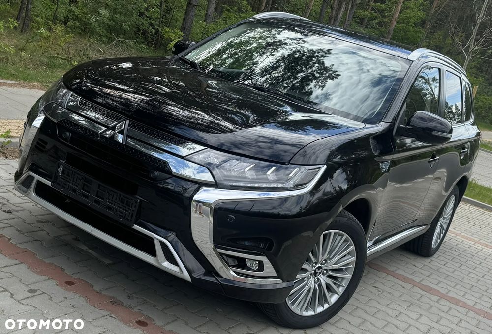 Mitsubishi Outlander 2.4 4WD Diamant+ - 1