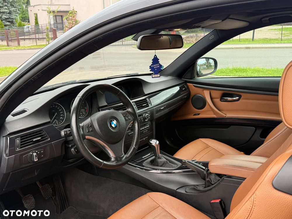BMW Seria 3 320d Edition Exclusive - 5