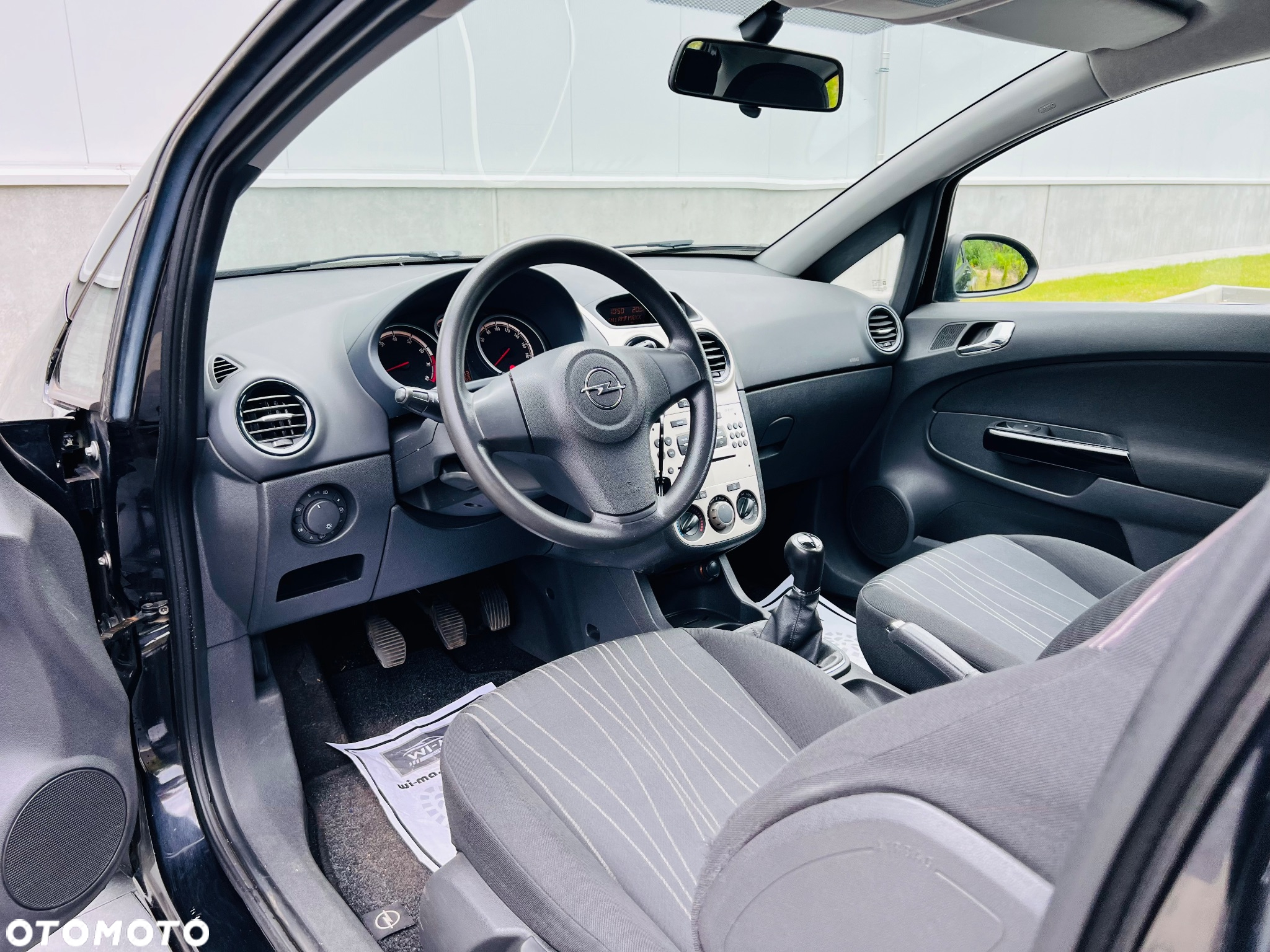 Opel Corsa 1.2 16V - 18