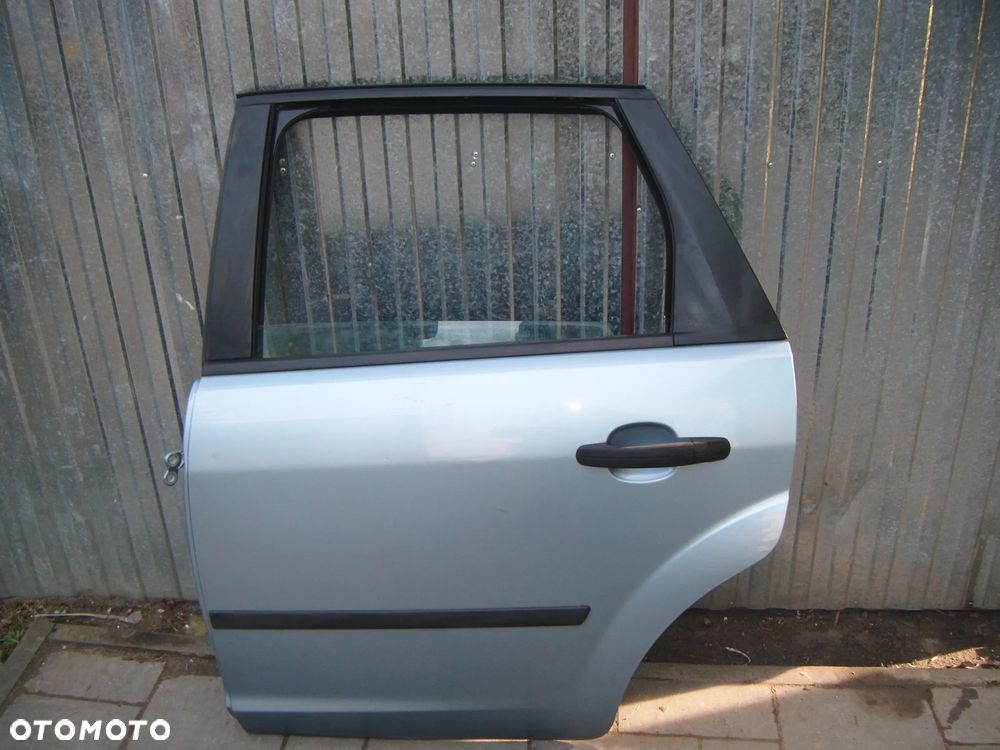 ford focus mk2 kombi drzwi lewy tył  Z3 - 1