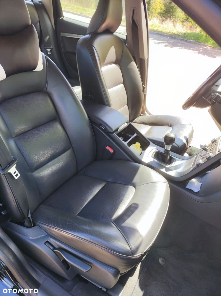 Volvo V70 2.0D Momentum - 14