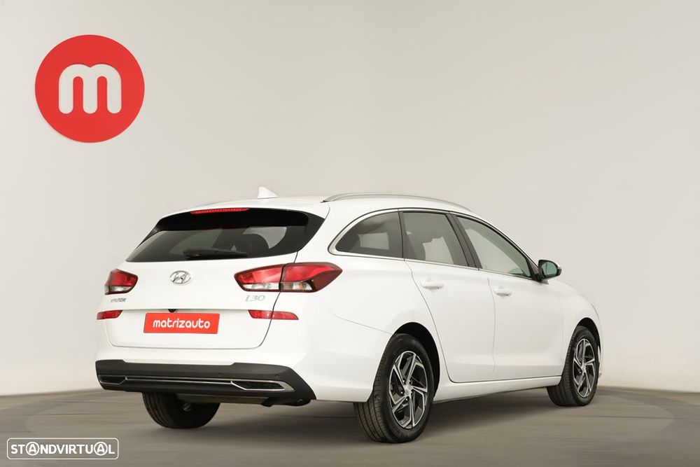 Hyundai i30 SW 1.0 T-GDi Style Plus DCT - 4