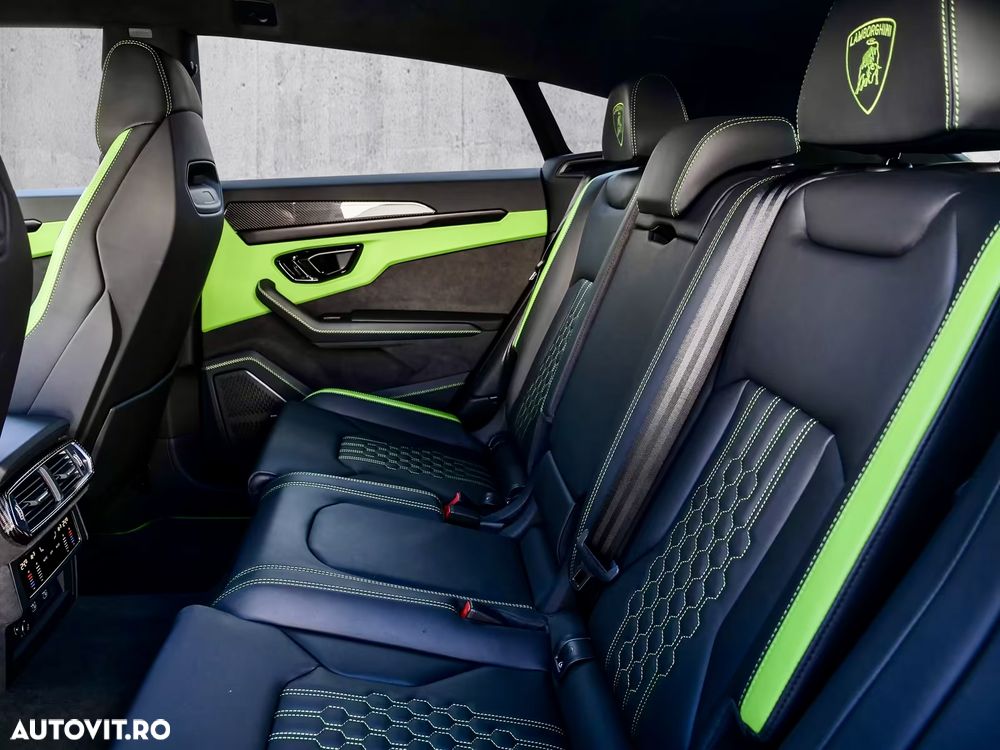 Lamborghini URUS - 10