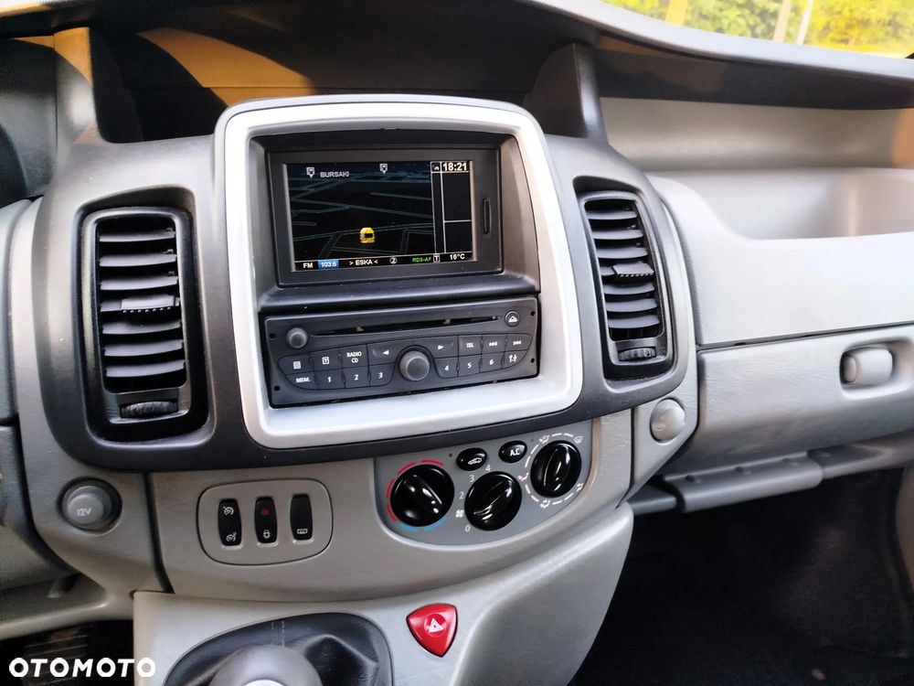Opel Vivaro - 15
