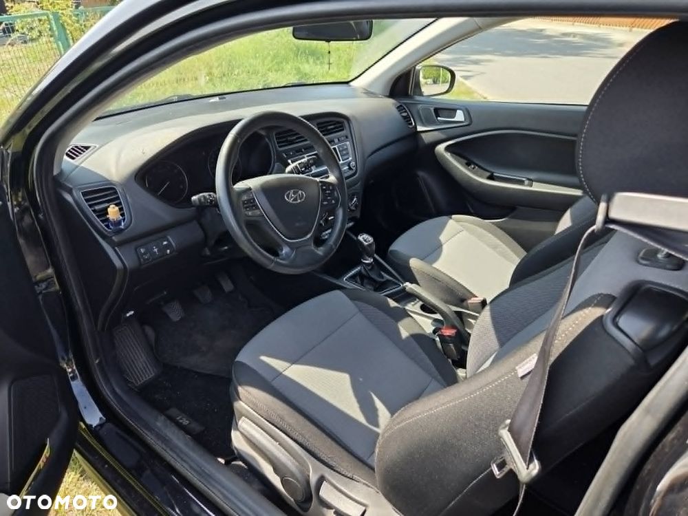 Hyundai i20 1.4 - 7