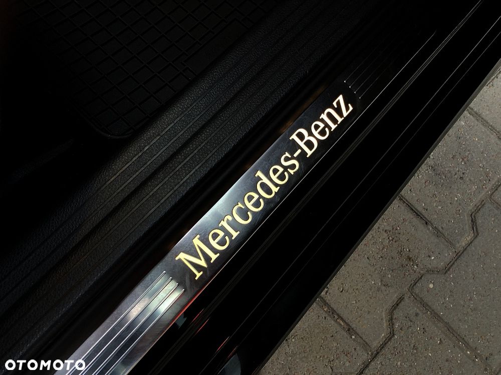 Mercedes-Benz Klasa A 180 AMG Line - 36