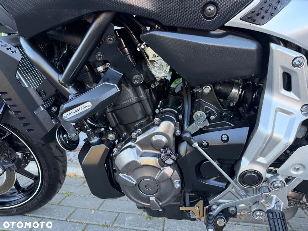 Yamaha MT - 31