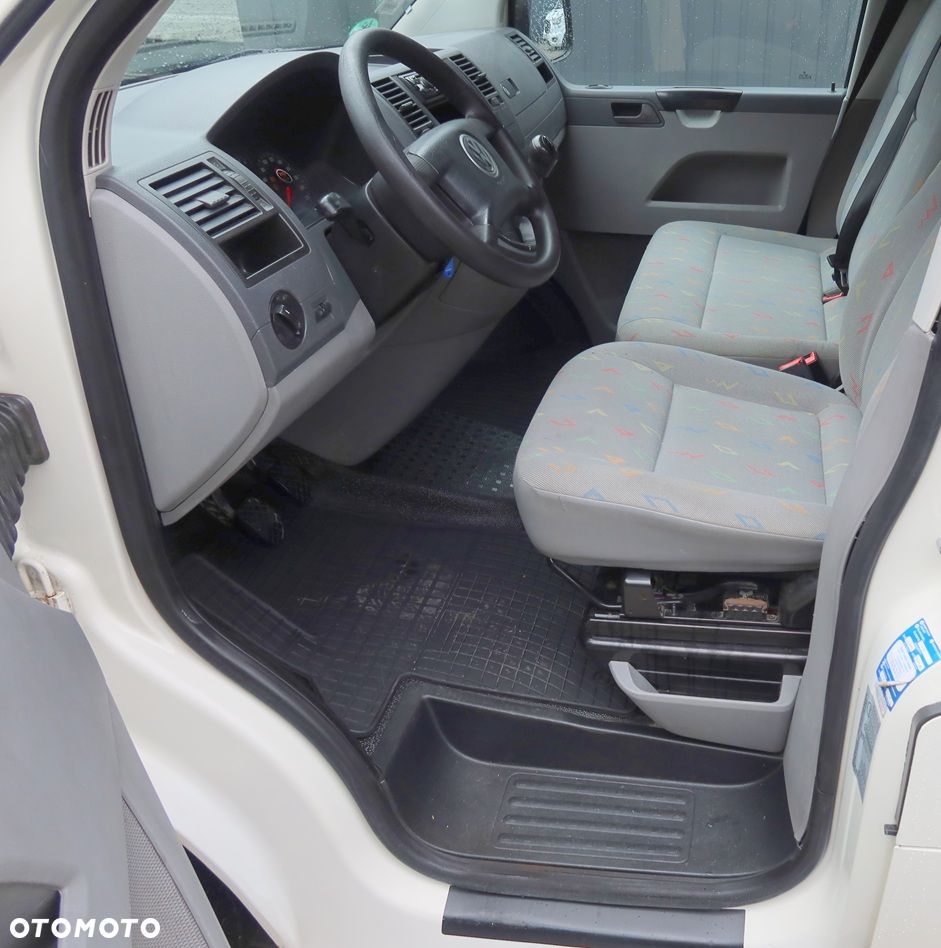 Volkswagen Transporter - 8