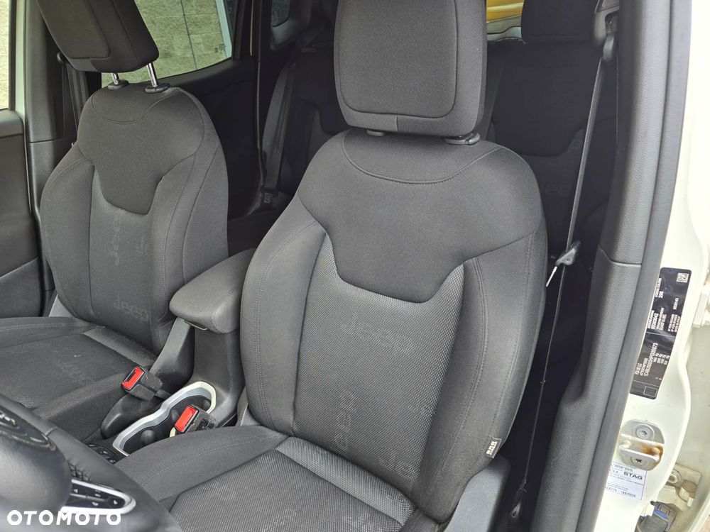 Jeep Renegade 1.6 E-TorQ Sport FWD - 12