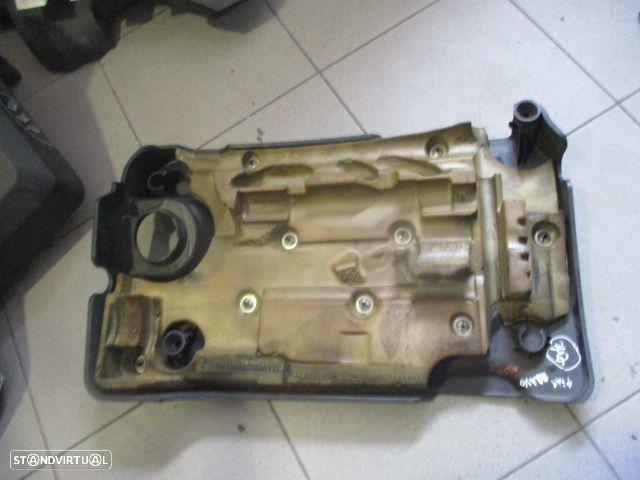 Tampa De Motor 517999140 FIAT BRAVO 2 FASE 1 2009 1.6JTD 105CV 5P VERMELHO - 2