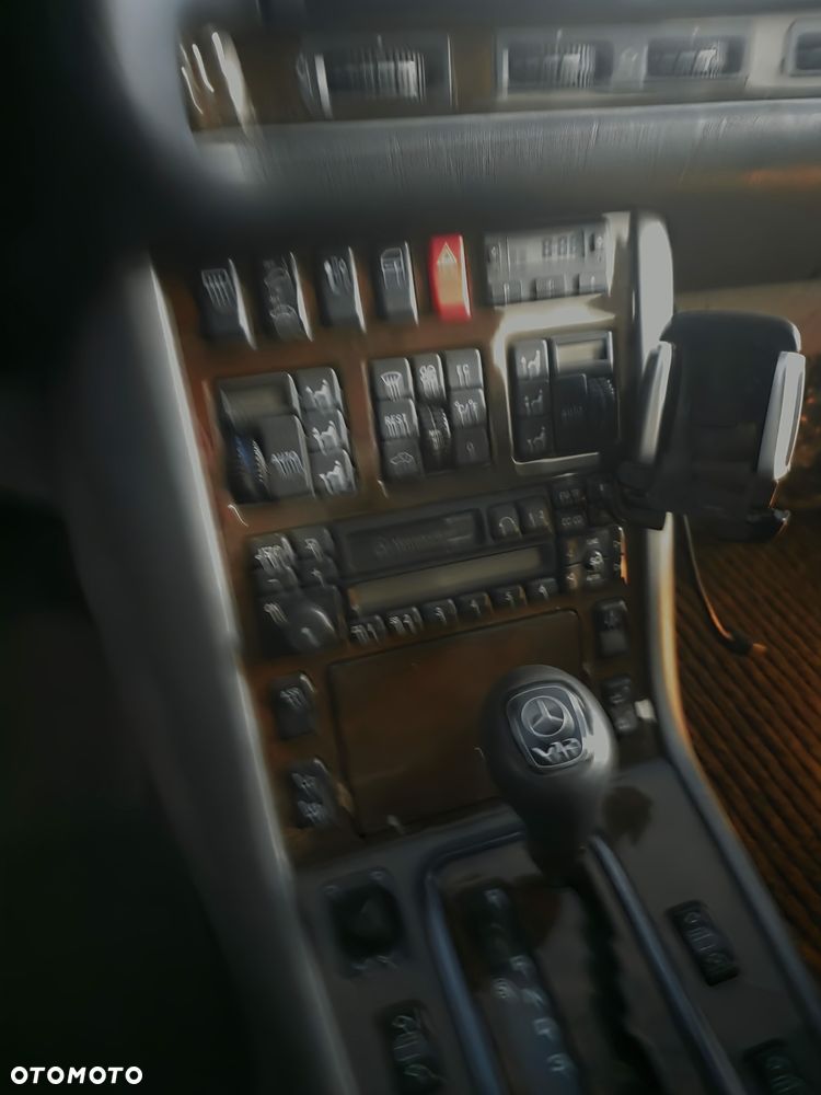 Mercedes-Benz S-Class 1994 photo 3