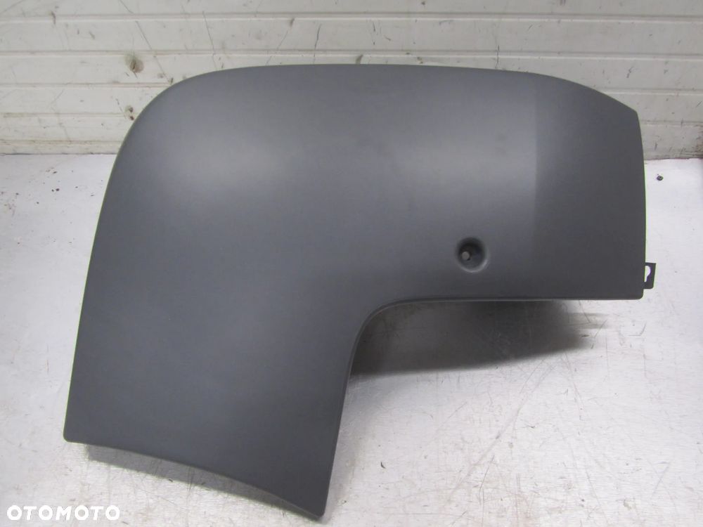 Narożnik zderzaka prawy tył Renault Trafic-Vivaro 2001-2014r (nowy) - 3