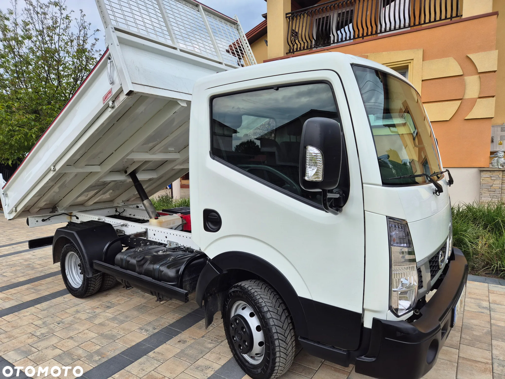 Nissan NT 400 CABSTAR 3.0 150KM KIPER WYWROTKA KLIMA - 7