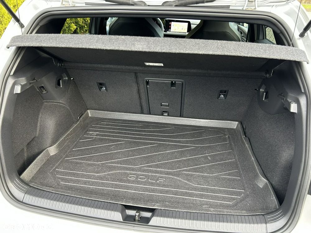 Volkswagen Golf 1.5 eTSI OPF DSG R-Line - 9
