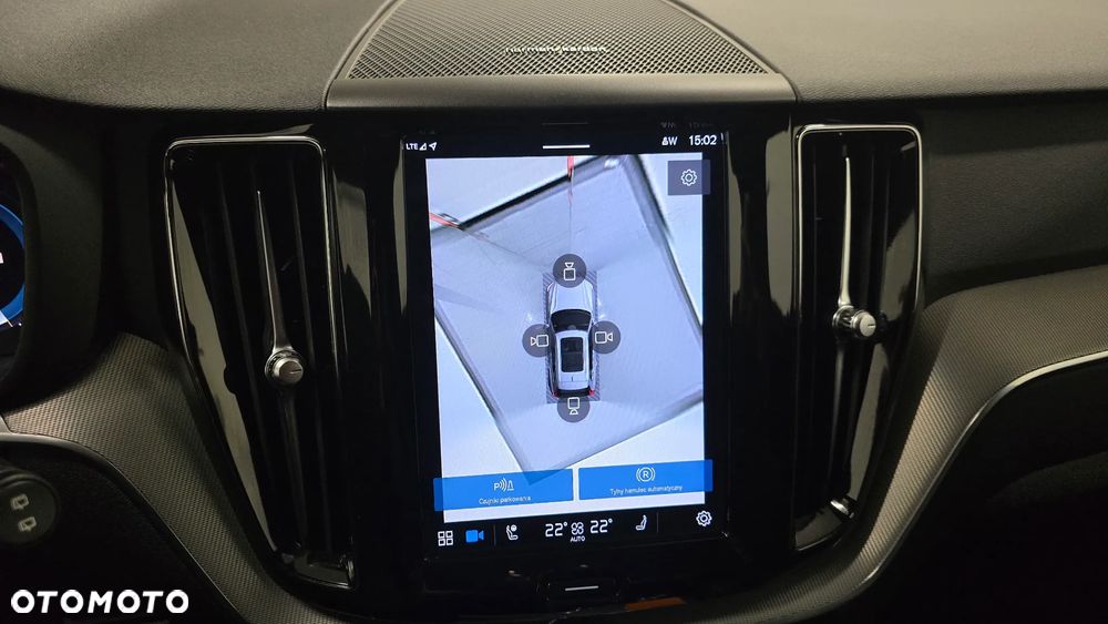 Volvo XC 60 B4 D AWD Plus Dark - 28