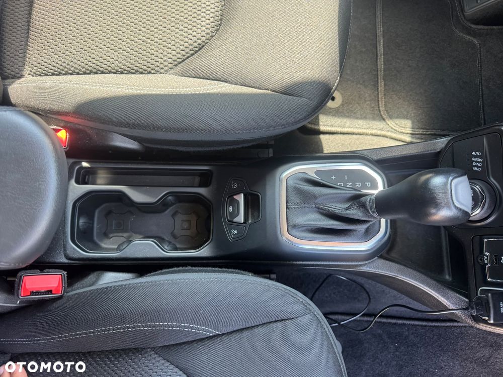Jeep Renegade 2.0 MultiJet Limited 4WD S&S - 28