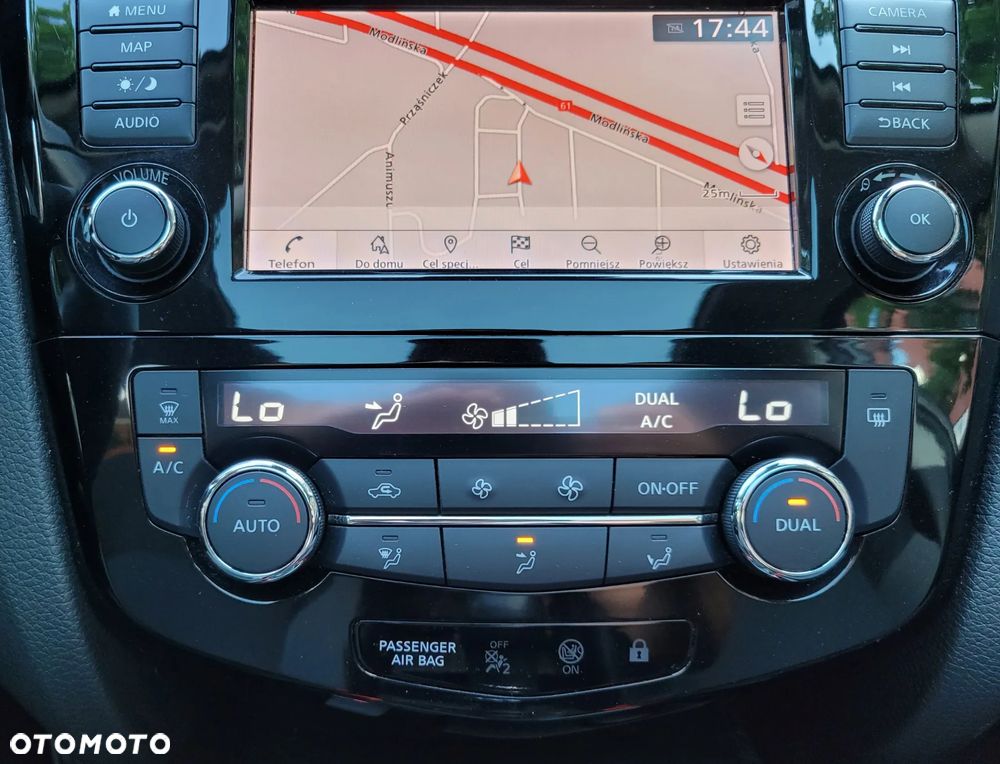 Nissan Qashqai 1.3 DIG-T N-Connecta EU6d - 16