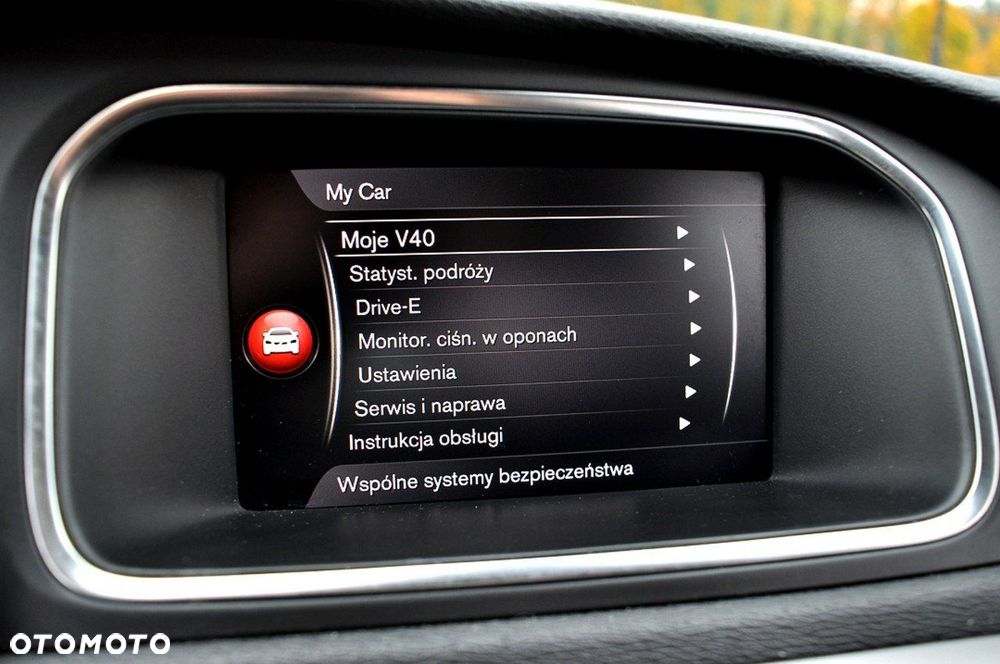 Volvo V40 D2 Drive-E Momentum - 23