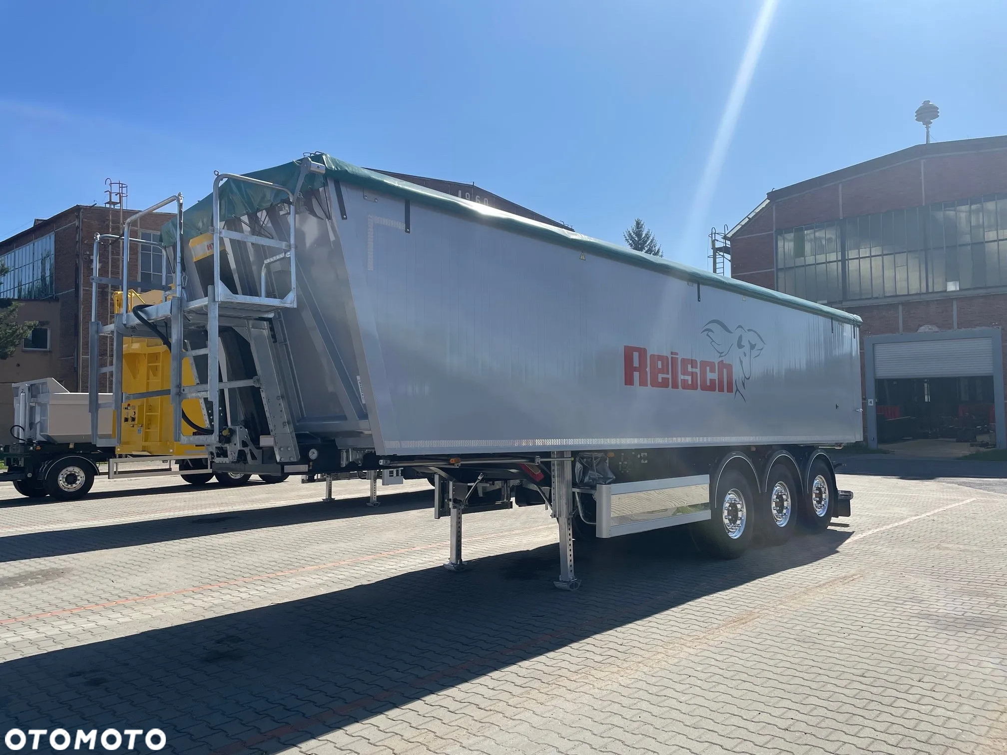 Reisch Alubox-R 50m3 zamknięcie klapo-drzwi - 3