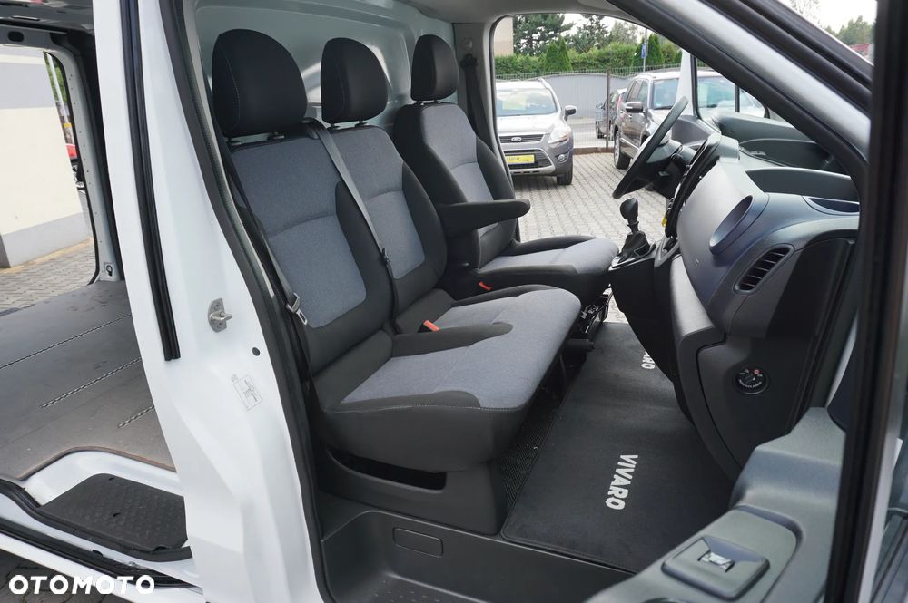 Opel Vivaro - 25