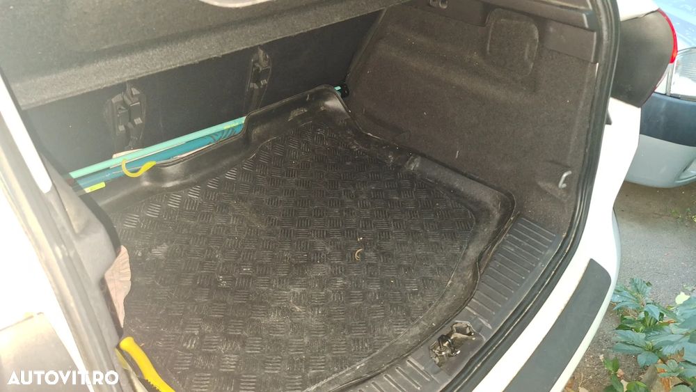 Ford C-Max 1.5 TDCi Trend - 27