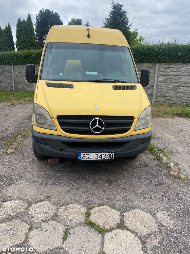 Mercedes-Benz Sprinter - 1