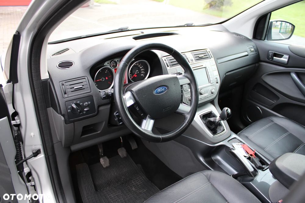 Ford Kuga 2.0 TDCi 4x4 Titanium - 17