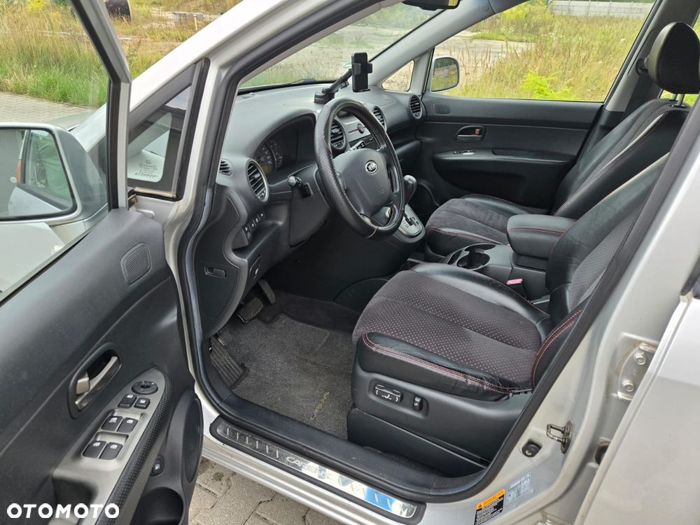 Kia Carens - 5