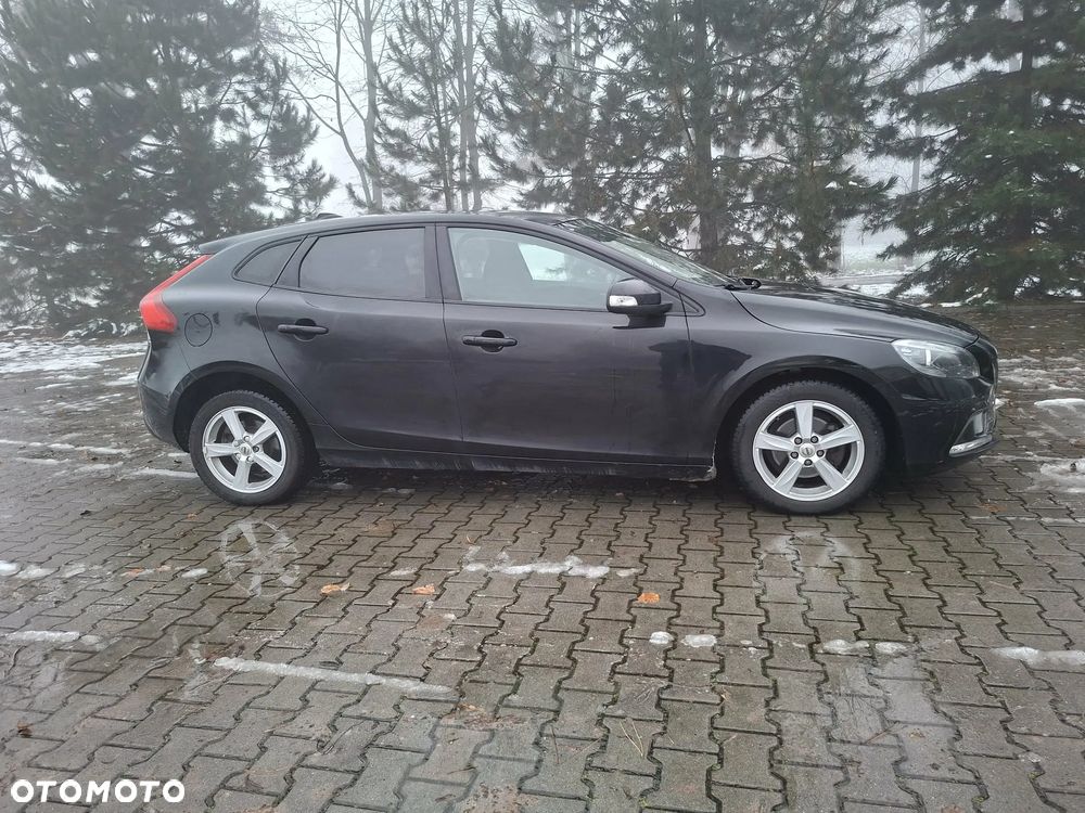 Volvo V40 D2 - 5