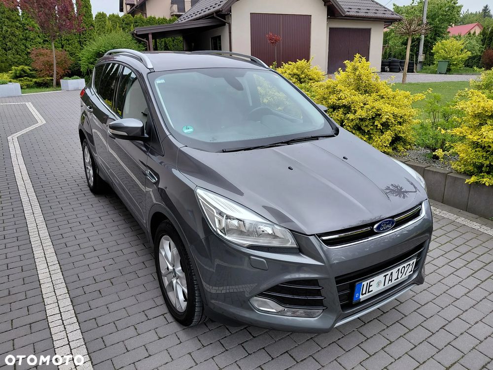 Ford Kuga 1.6 EcoBoost 2x4 Titanium - 3