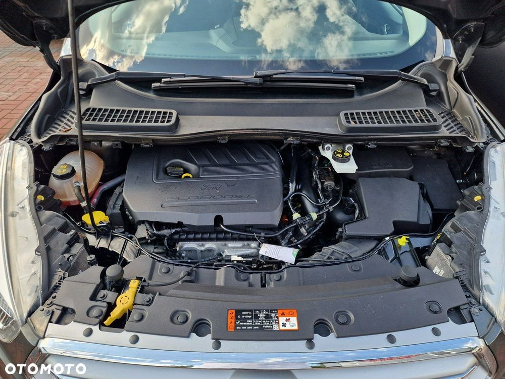 Ford Kuga 1.5 EcoBoost 2x4 Titanium - 37