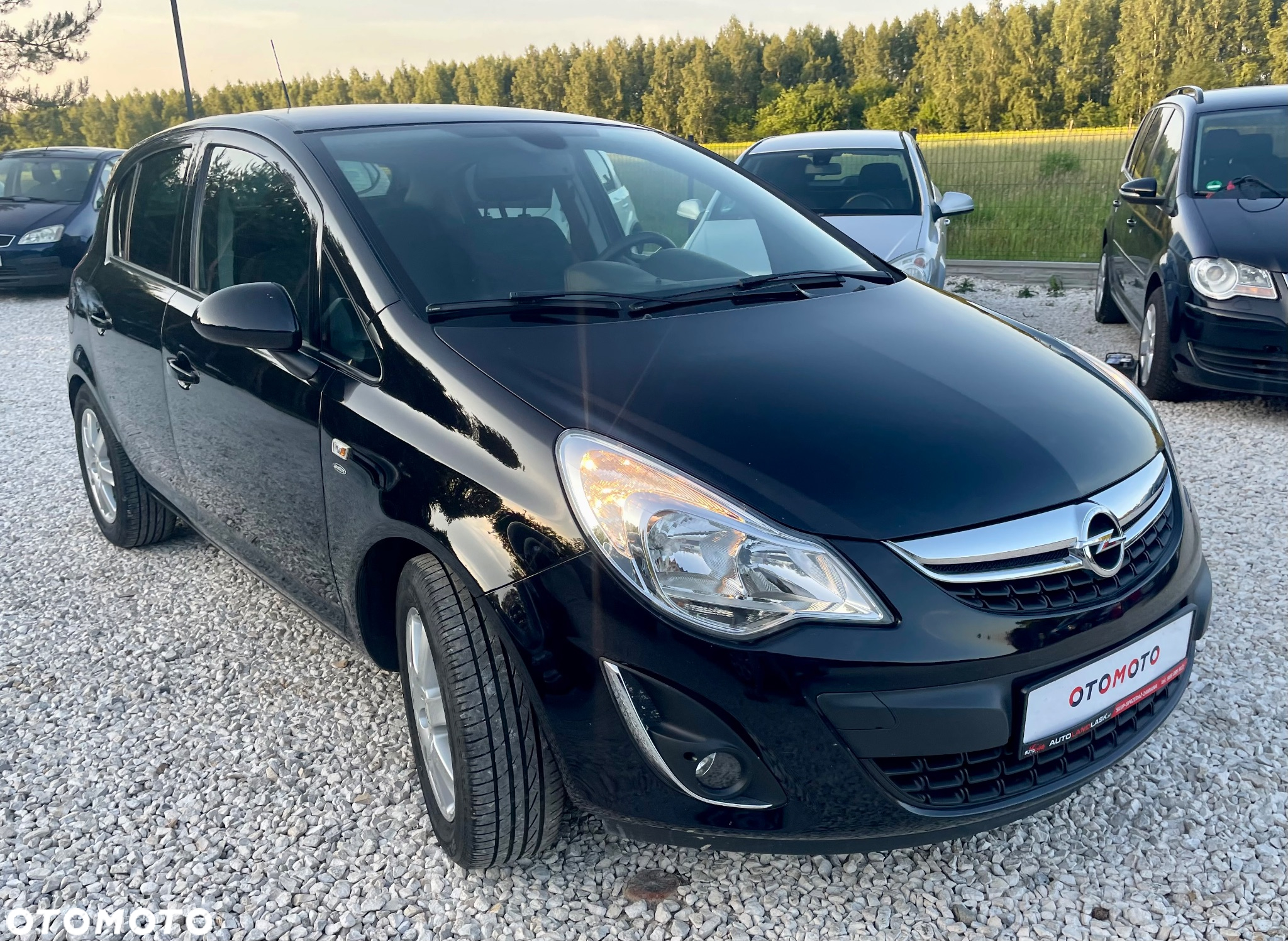 Opel Corsa 1.4 16V Innovation - 4