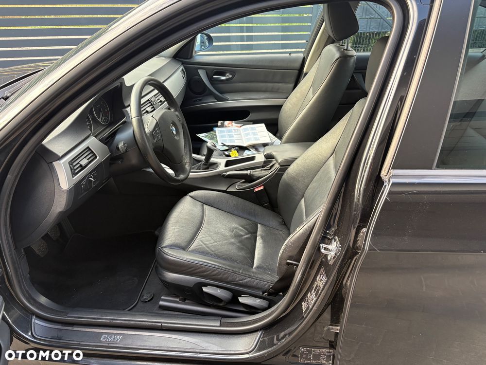 BMW Seria 3 318d - 9