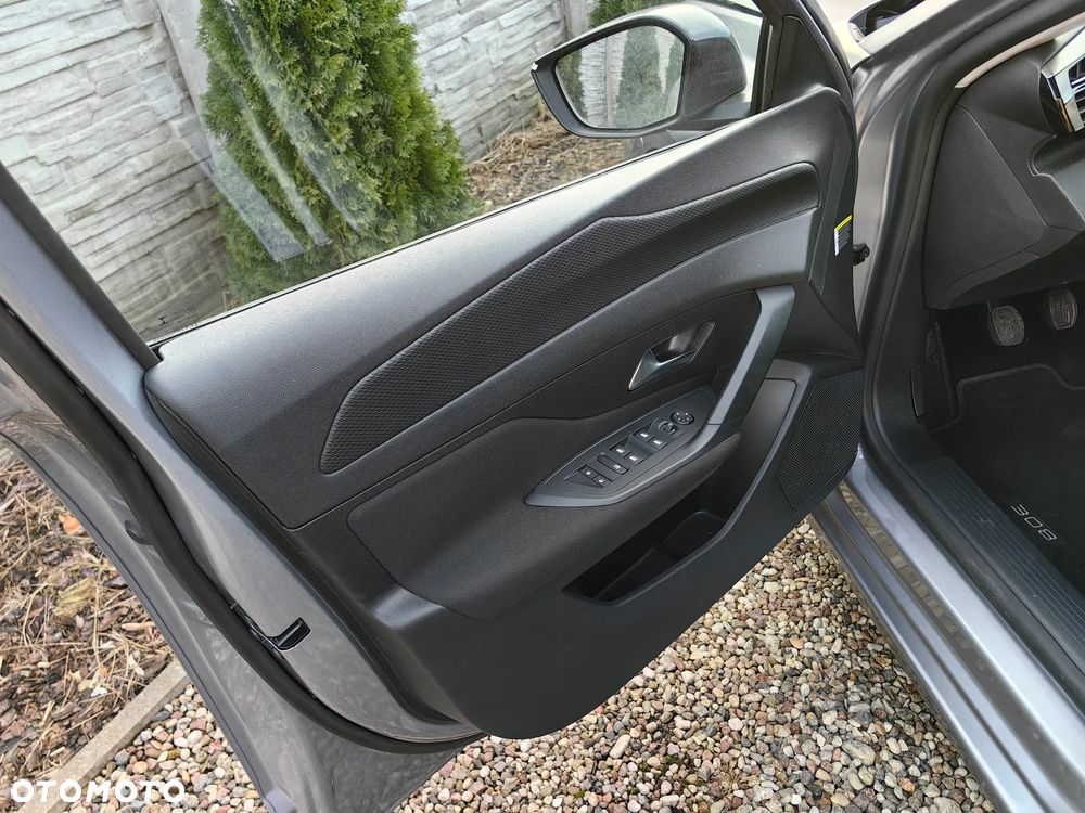 Peugeot 308 PureTech 130 Allure - 28