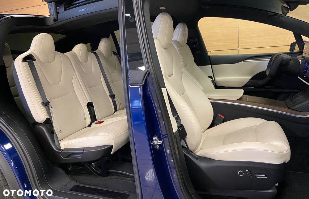 Tesla Model X AWD - 14