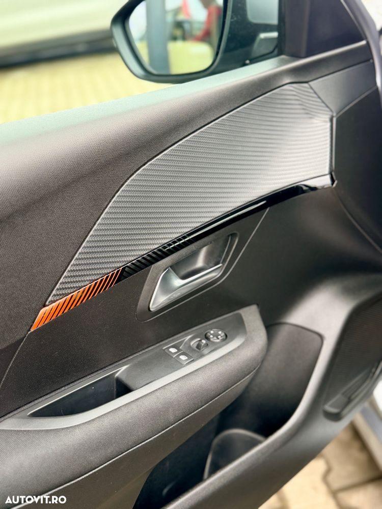 Peugeot 208 1.2 L PureTech STT Active - 9