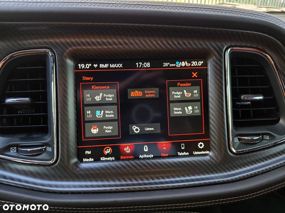 Dodge Challenger 6.2 Hellcat - 15