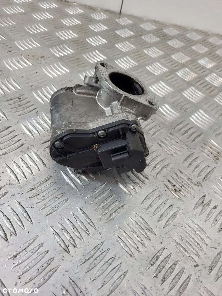 Suzuki Grand Vitara II 1.9 DDIS Zawór EGR - 3