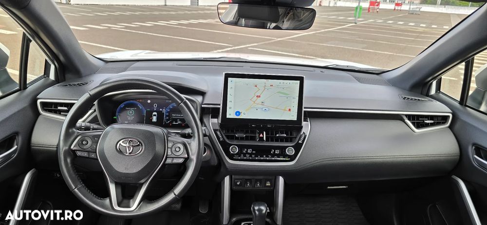 Toyota Corolla Cross 2.0 VVT-i 4x4 Team Deutschland - 6